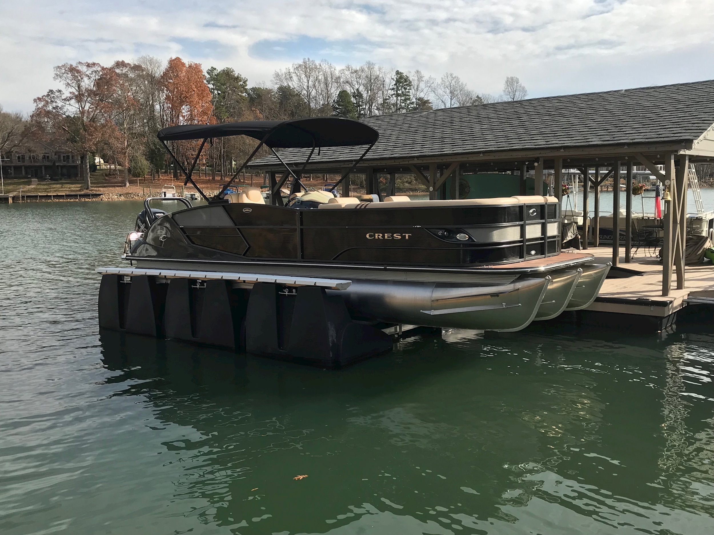 Tritoon Boat Lift Does a Tritoon Need a Special Lift