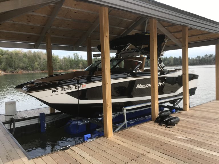 Best Boat Lifts: How To Pick The Right Boat Lift