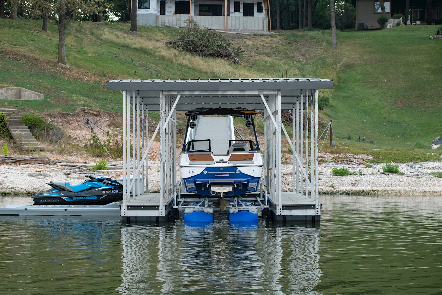 boat-lift-weight-capacity-how-do-i-determine-what-lift-capacity-i-need